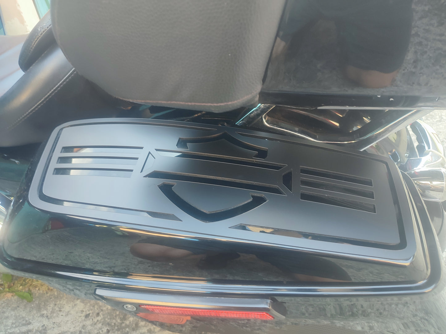 cool custom lid cover orders for Harley-Davidson